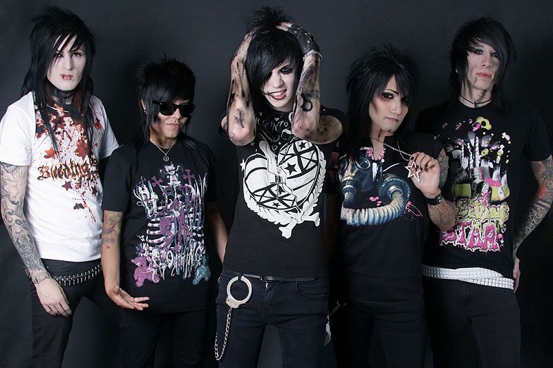 Black Veil Brides. ahh!!! lack veil bride! xP