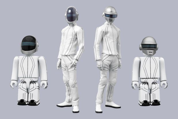 tron-daft-punk-medicom-toy-legacy_zps461